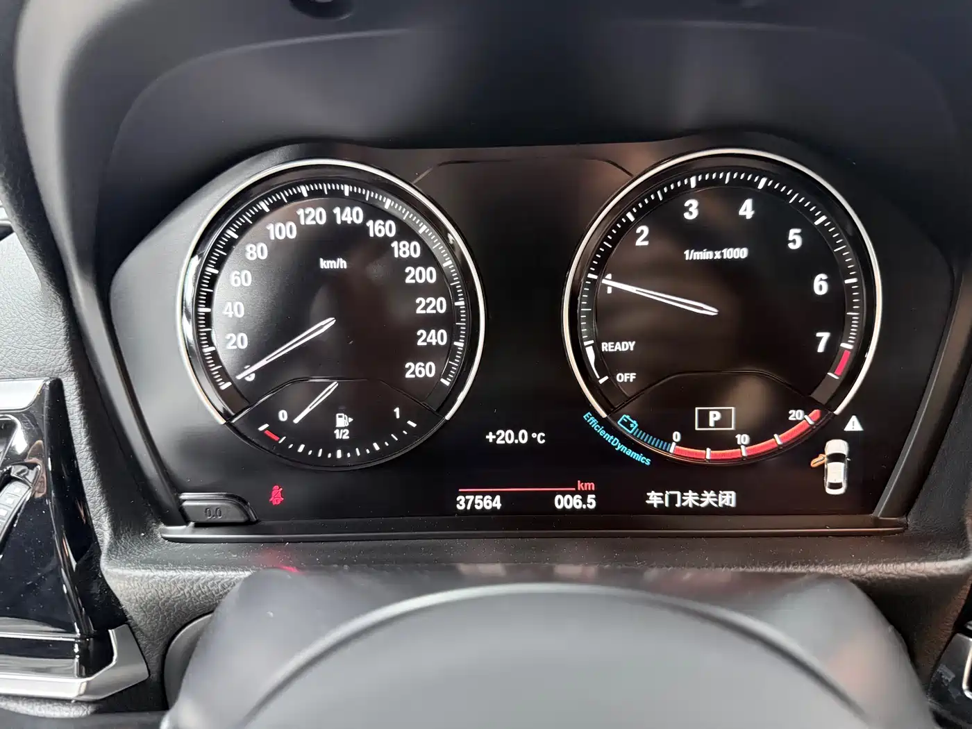 BMW 1 Series 2021 120i M Sport Shadow Edition фото 16