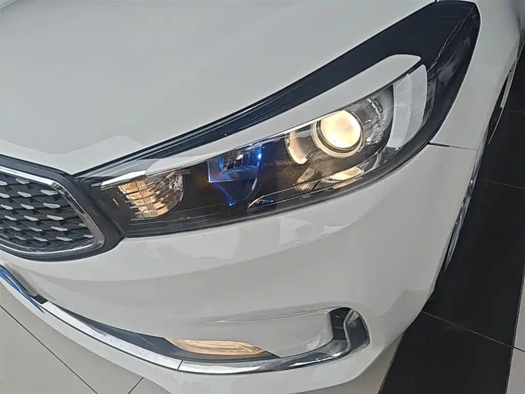 Kia K3 2016 1.6L Automatic GL фото 24