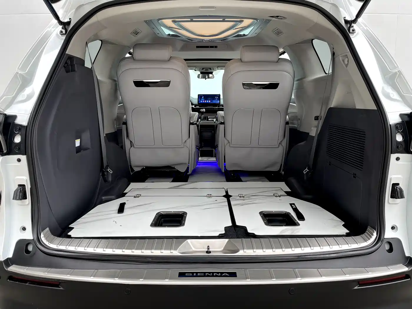 Toyota Sienna 2021 2.5L Hybrid Comfort Edition фото 22