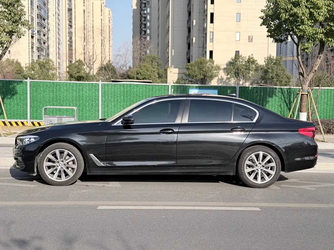 BMW 5 Series 2018 528Li Launch Special Edition фото 4