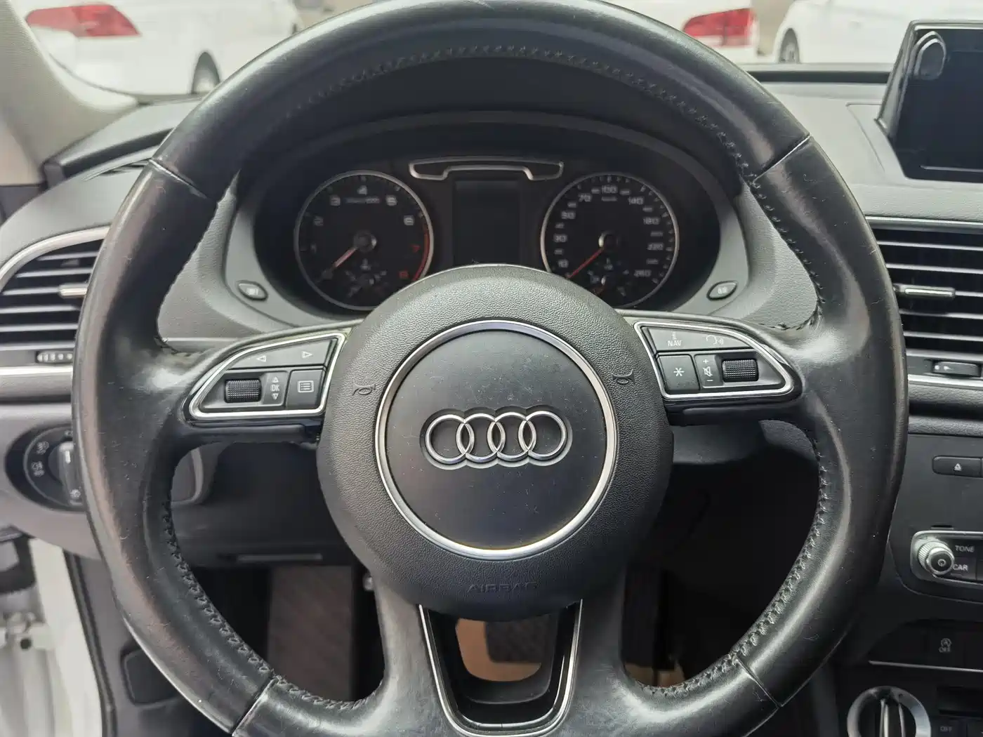 Audi Q3 2015 30 TFSI Progressive фото 8