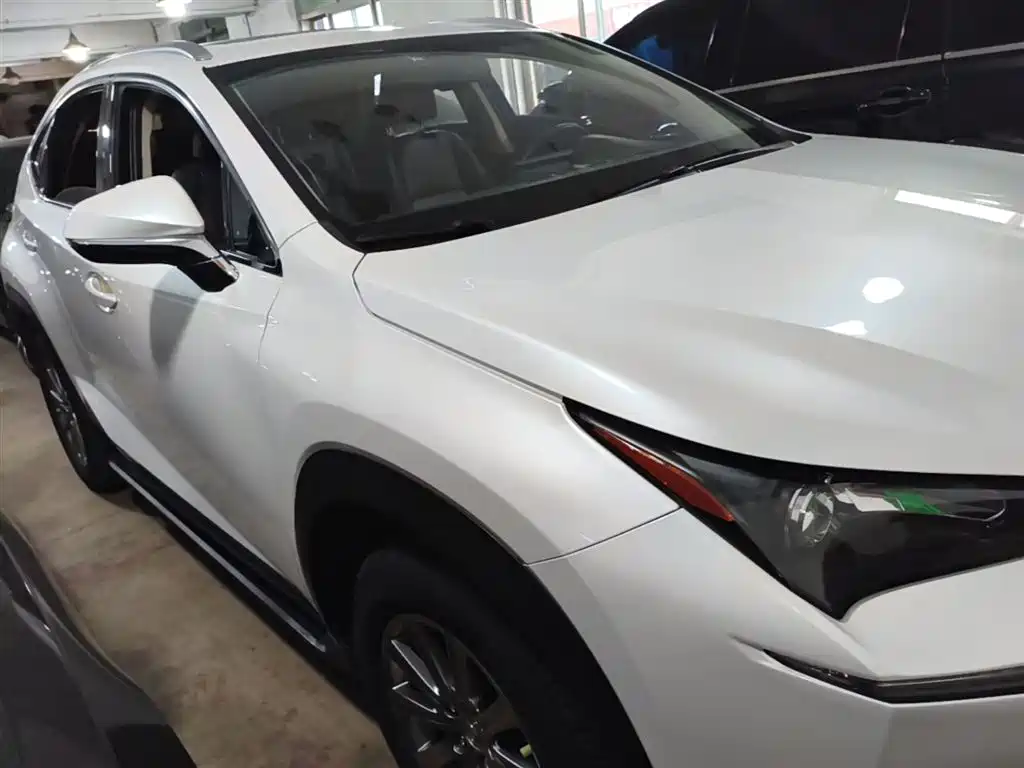 Lexus NX 2016 200 AWD F Sport фото 4