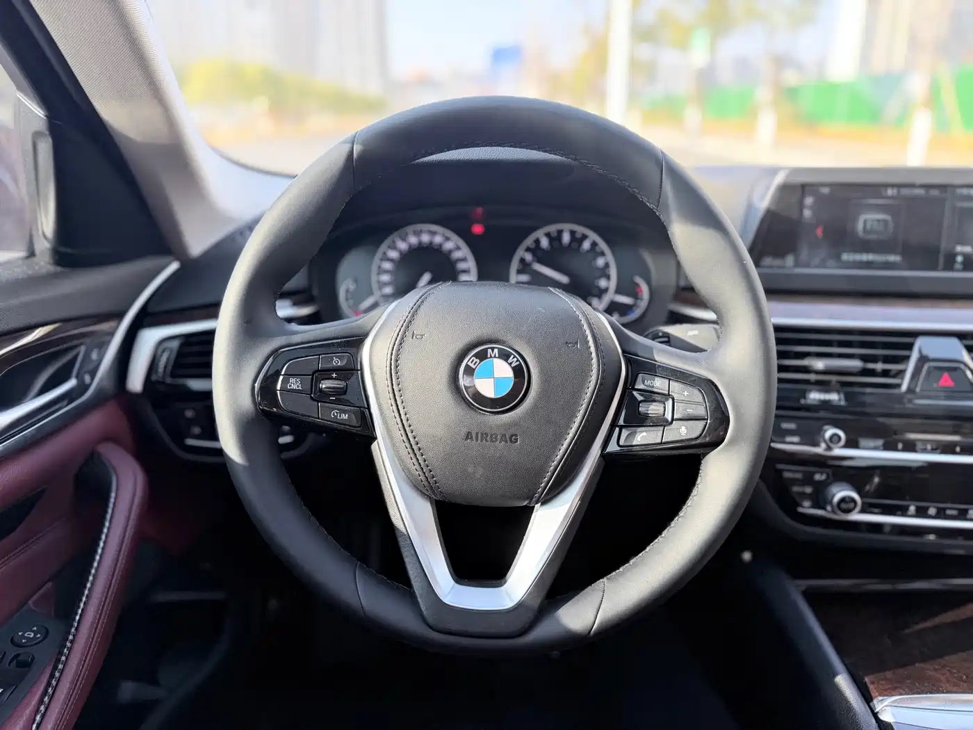 BMW 5 Series 2018 528Li Launch Special Edition фото 5