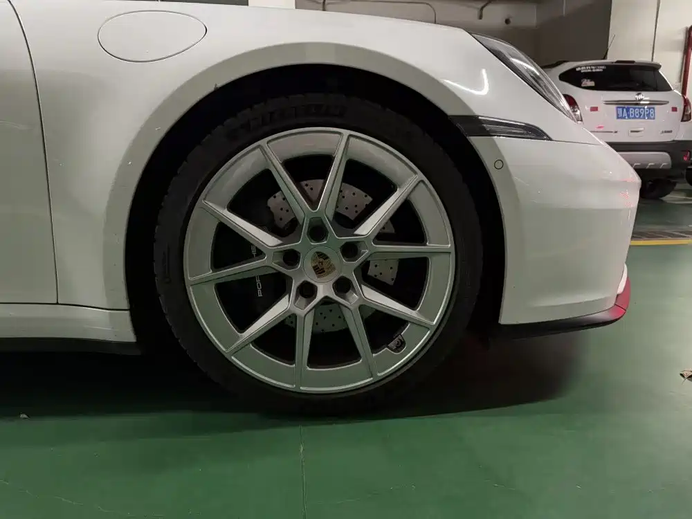 Porsche 911 2025 Carrera 3.0T фото 13