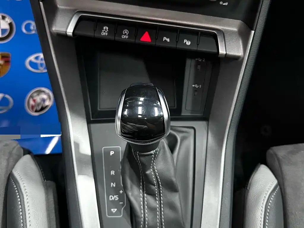 Audi Q3 2022 35 TFSI Fashion Dynamic фото 14