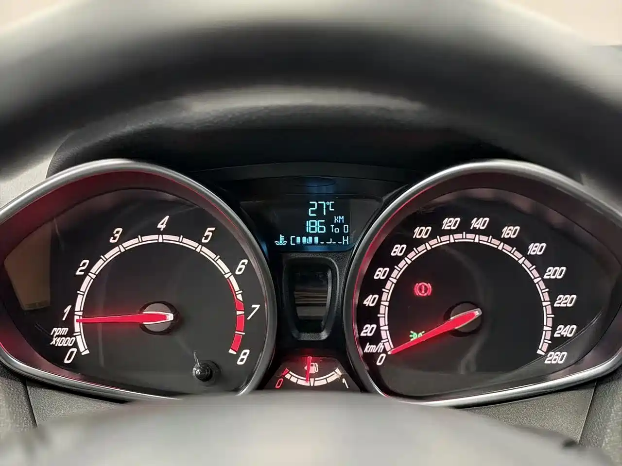 Ford Fiesta (Import) 2013 1.6T ST фото 21