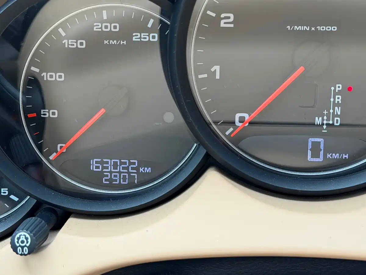 Porsche Cayenne 2011 Cayenne 3.0T фото 21