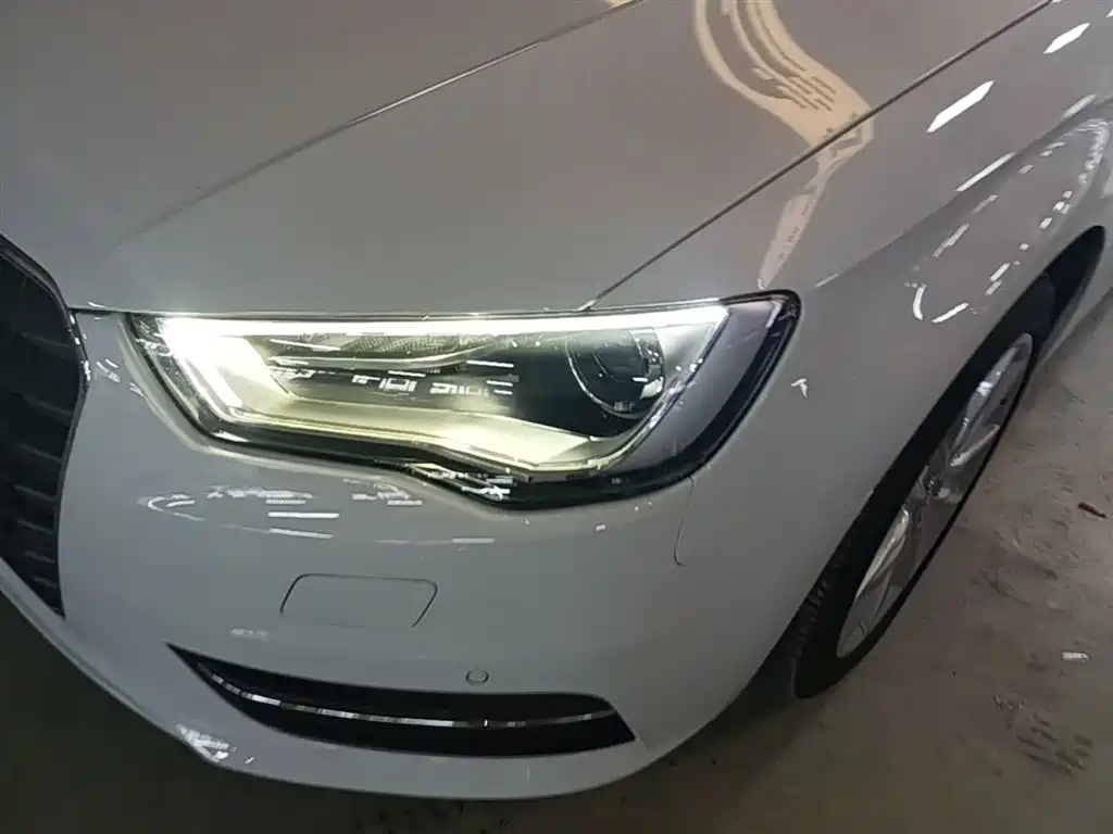 Audi A3 2015 Sportback 40 TFSI Automatic Comfort фото 24