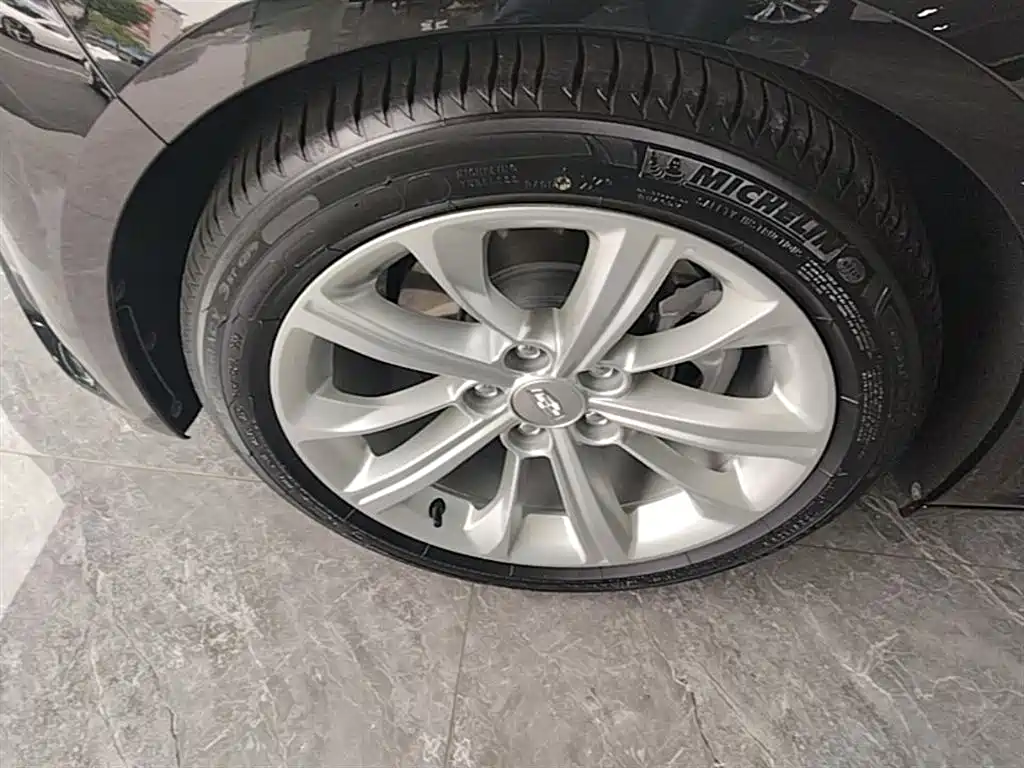 Cadillac CT5 2024 28T Luxury Model Pro фото 23