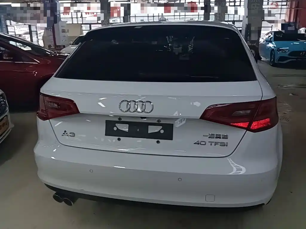 Audi A3 2015 Sportback 40 TFSI Automatic Comfort фото 6