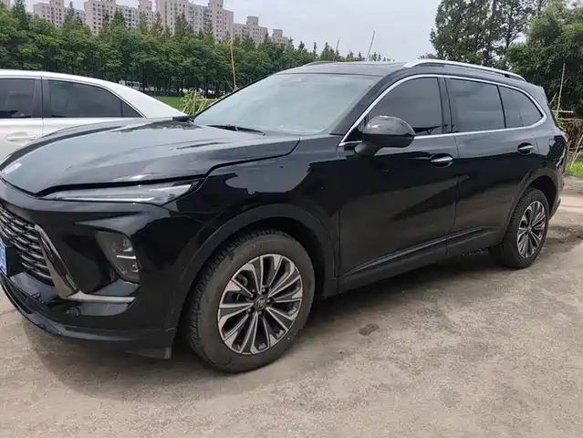 Buick Envision Plus 2024