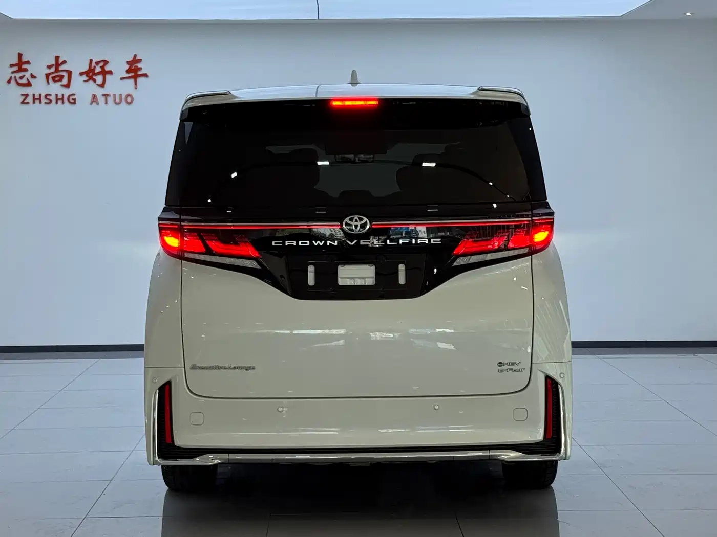 Toyota Vellfire 2024 Crown Hybrid 2.5L Premium Edition фото 13