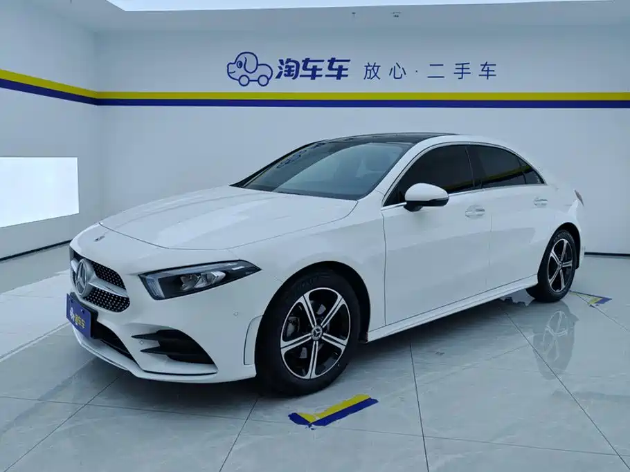 Mercedes-Benz A-Class 2022 Facelift II A 200 L Sport Sedan Fashion