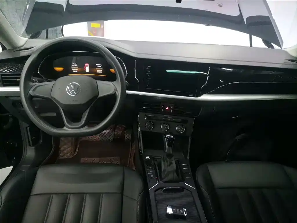 Volkswagen Passat 2023 Facelift 280TSI Business Edition фото 7