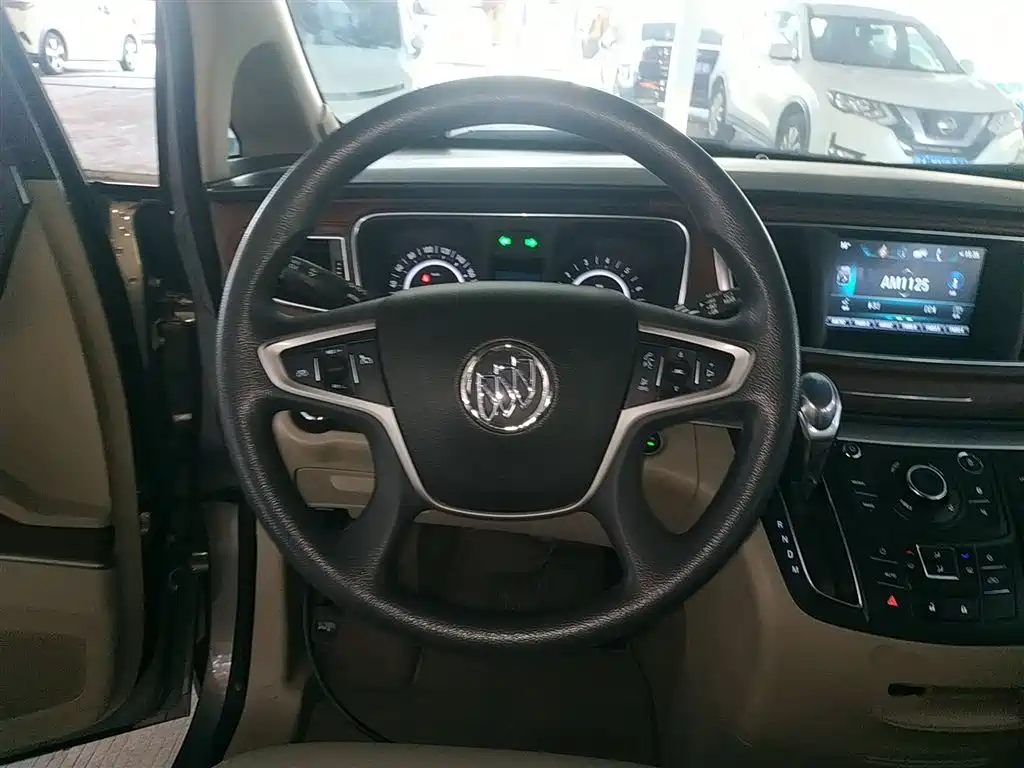 Buick GL8 2018 28T Comfort China VI фото 7