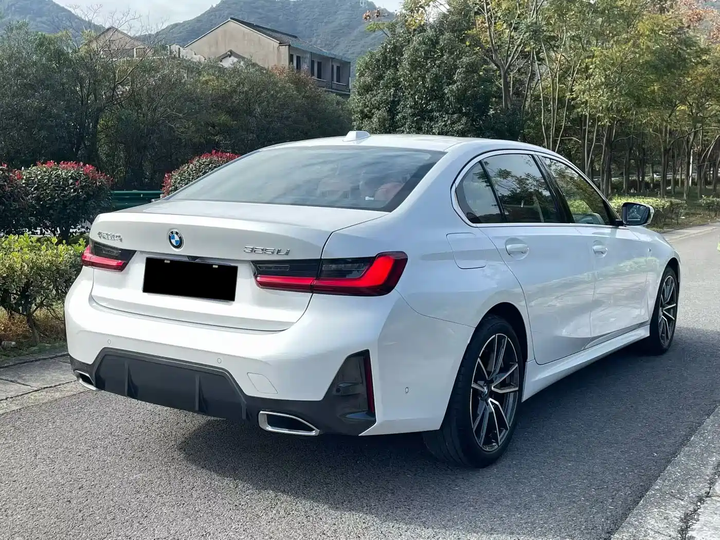 BMW 3 Series 2024 325Li M Sport Package фото 4