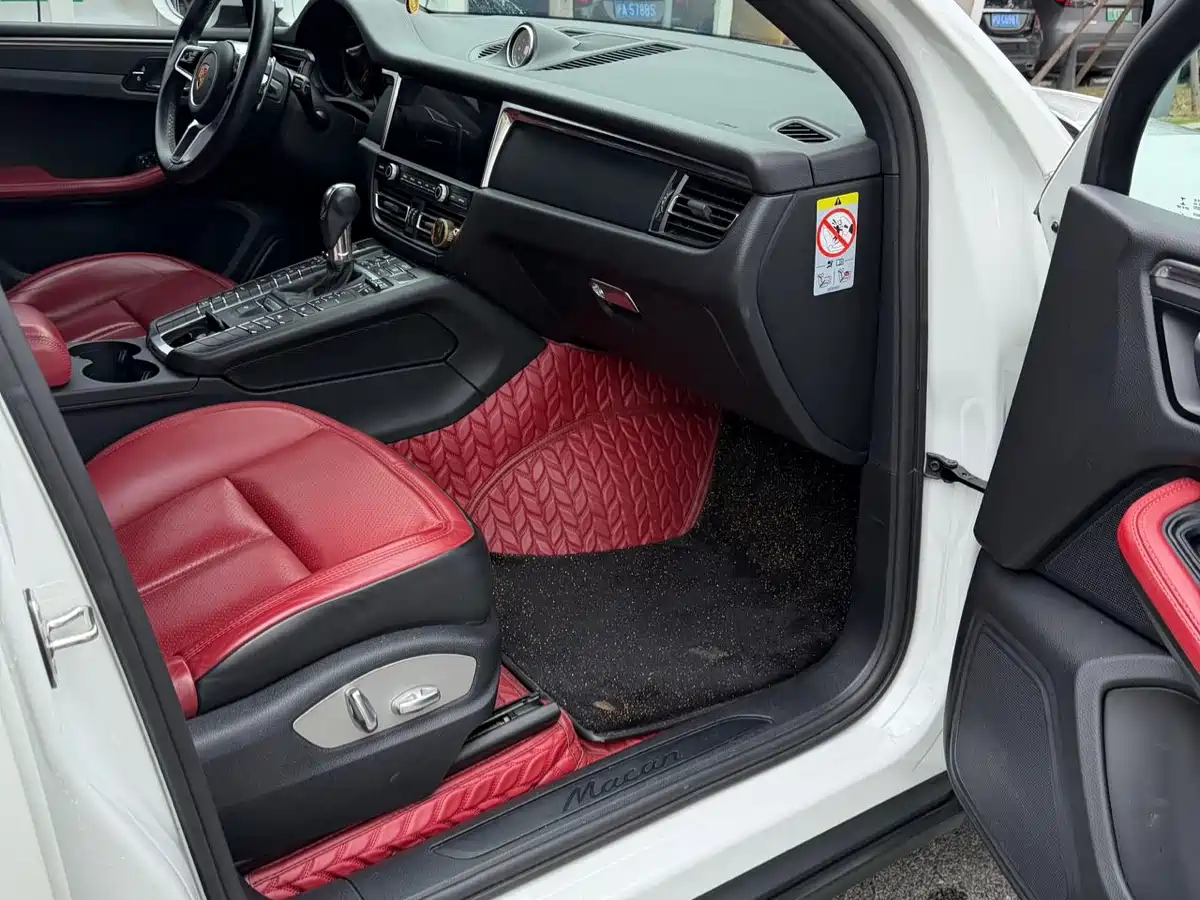 Porsche Macan 2021 Macan 2.0T фото 15