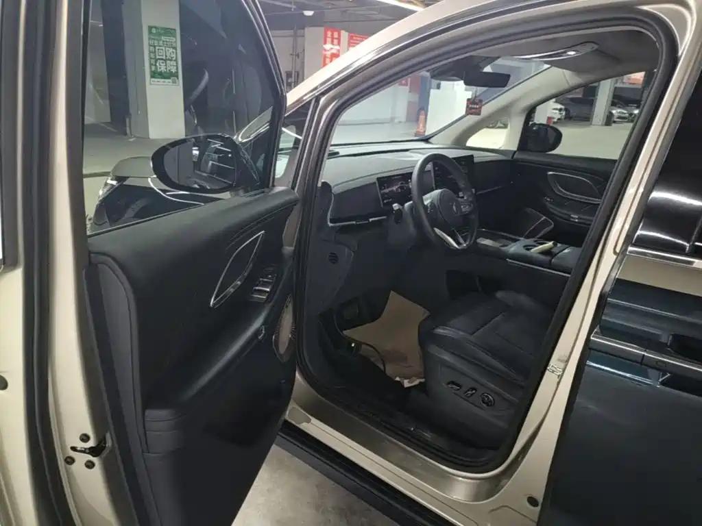 Voyah Dreamer 2025 2025 Model PHEV Basic Version