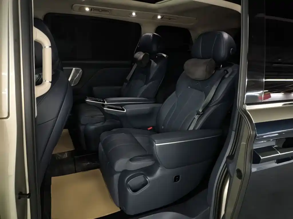 Voyah Dreamer 2025 2025 Model PHEV Basic Version
