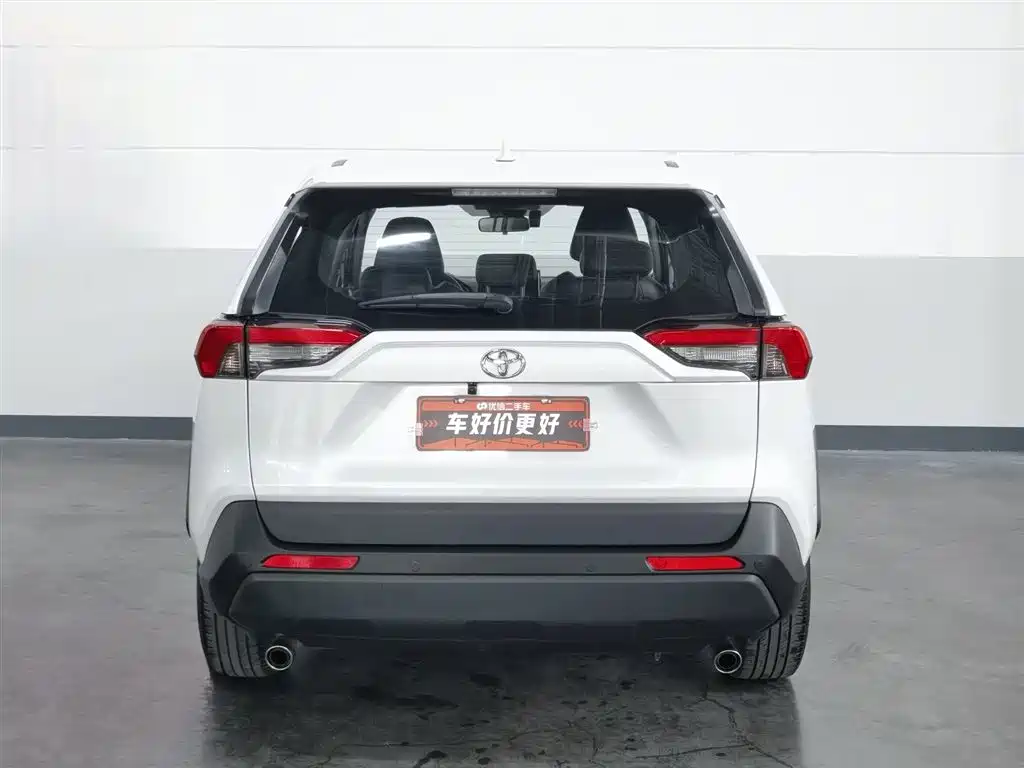 Toyota RAV4 Rongfang 2022 2.0L CVT 2WD Urban Edition фото 4