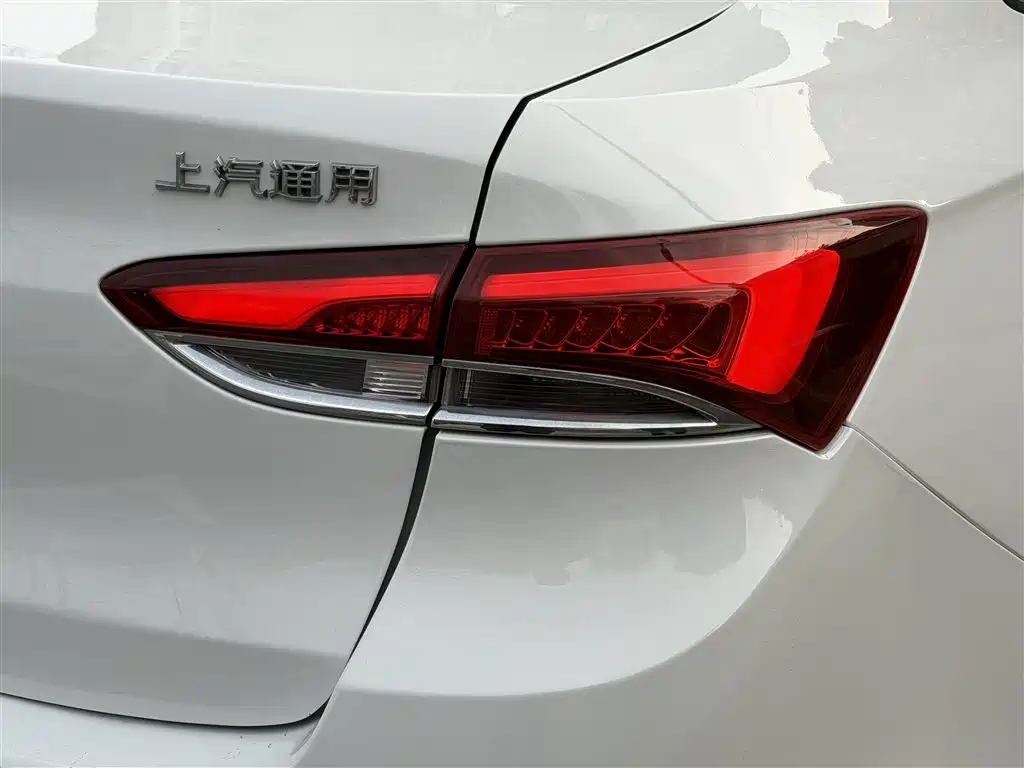 Buick Excelle 2019 18T Auto Connected Elite China VI фото 24
