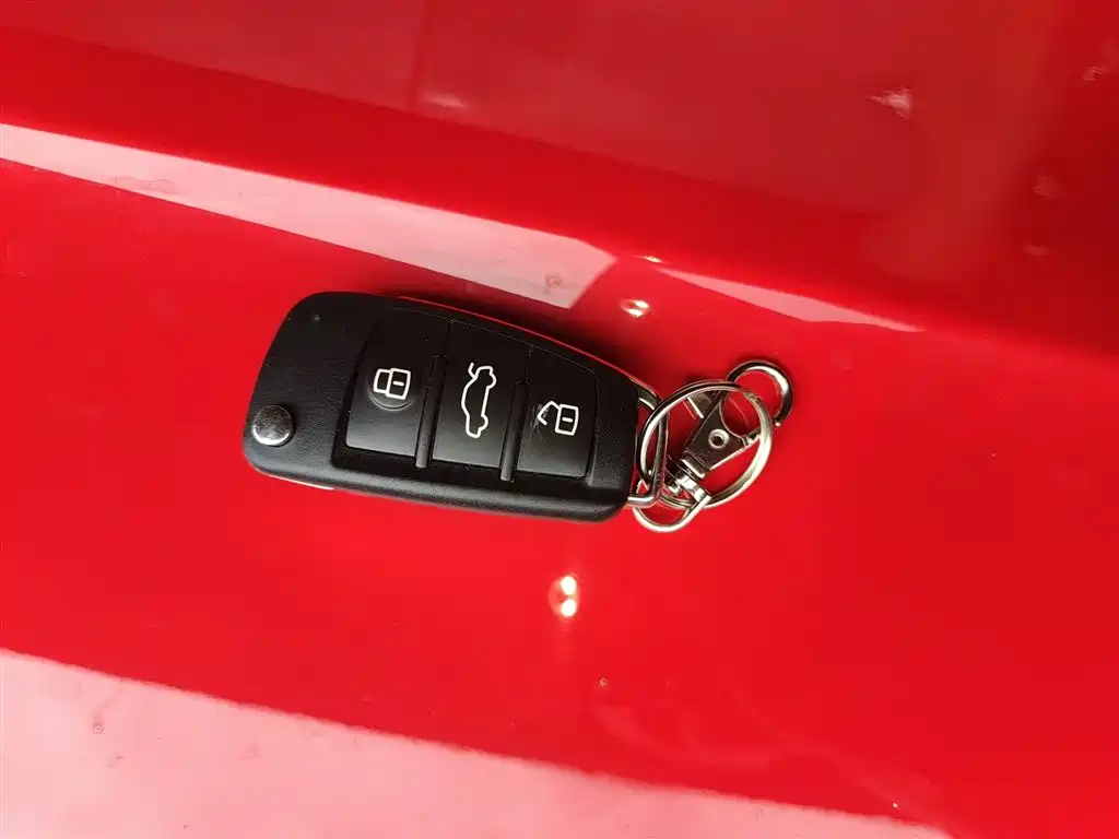 Audi Q3 2018 30th Anniversary Edition 30 TFSI Fashion фото 9