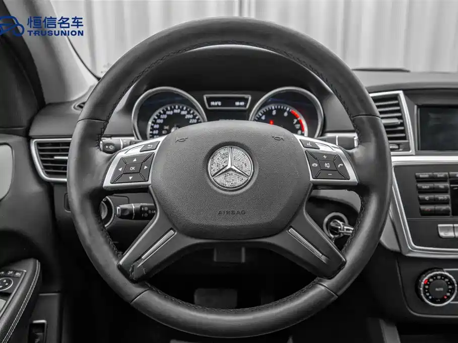 Mercedes-Benz M-Class 2014 ML 320 4MATIC фото 17