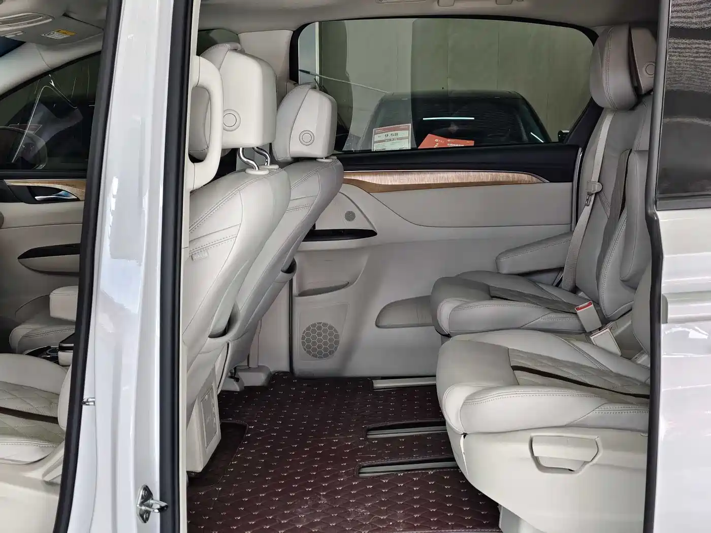 Buick GL8 2018 ES 28T Comfort Type China VI фото 10