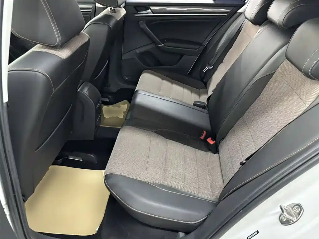 Volkswagen C-TREK 2018 1.5L Automatic Comfort фото 17