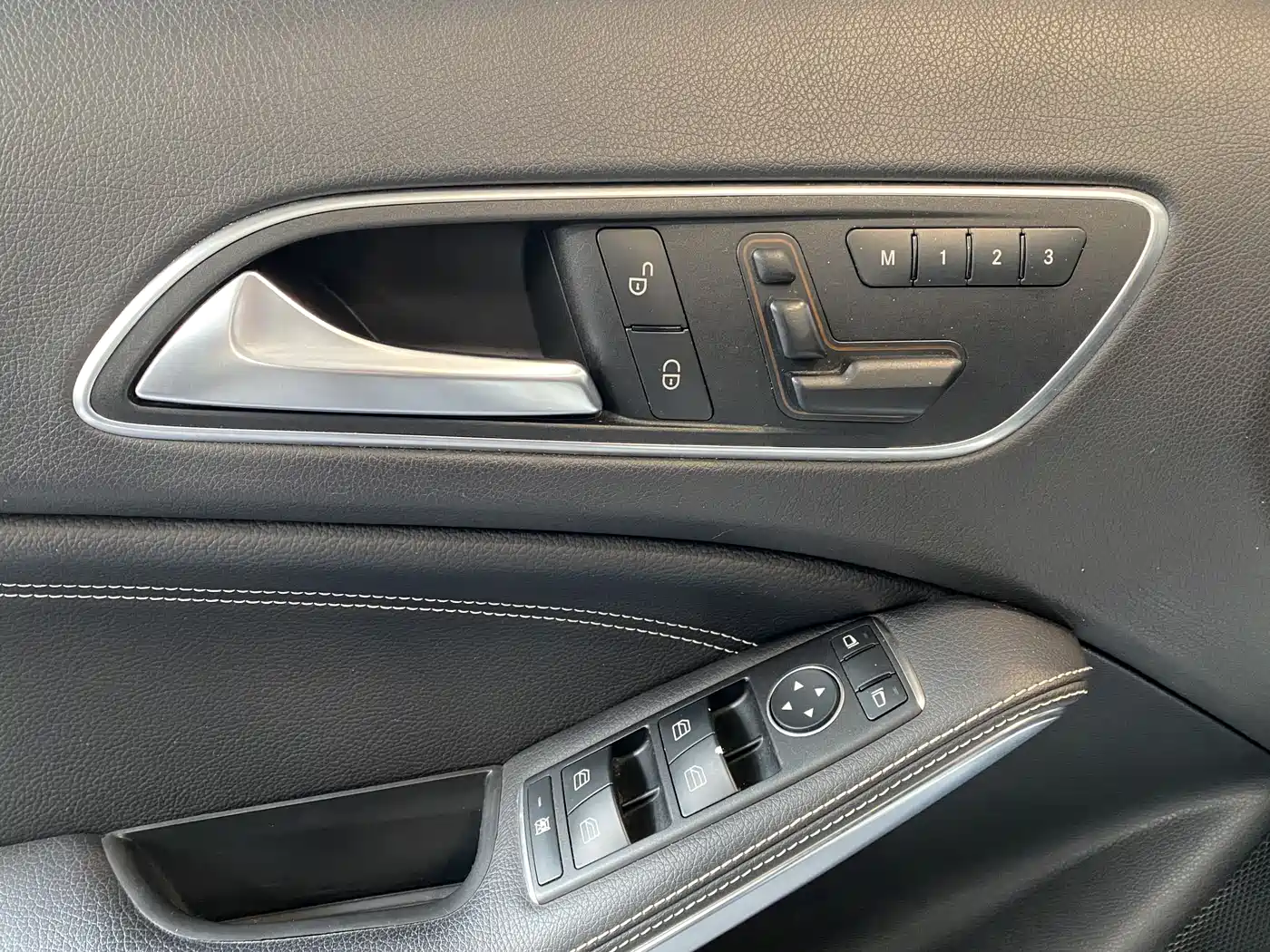 Mercedes-Benz GLA 2016 GLA 220 4MATIC Fashion фото 4