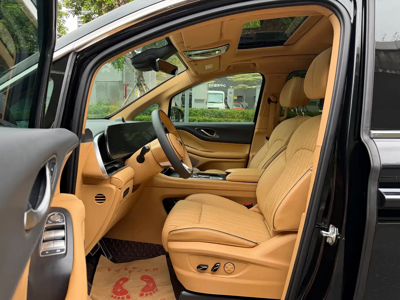 Voyah Auto Voyah Dreamer 2022 Low-carbon Dream+Smart Package фото 7
