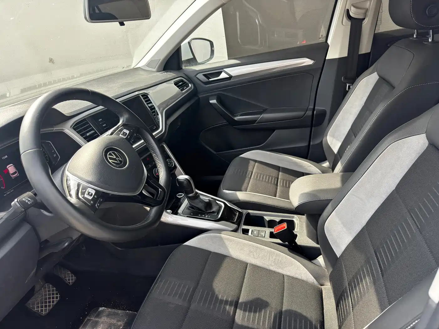 Volkswagen T-ROC 2022 280TSI DSG 2WD Elite PLUS фото 6