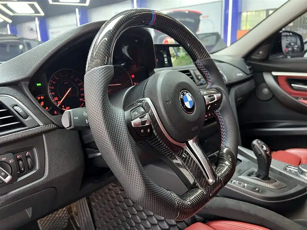 BMW 3 Series 2019 320Li M Sport Black Night Edition фото 12