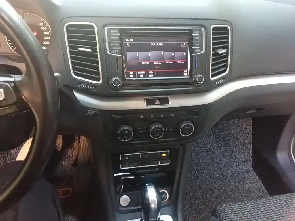 Volkswagen Sharan 2019 2018 Facelift 380TSI Comfort 6-seater