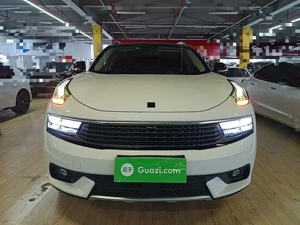 Lynk & Co 01 2017 2.0T AWD Pro фото 3