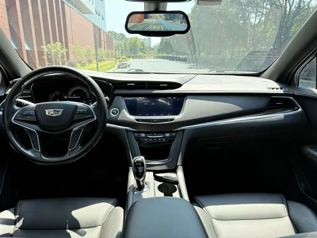 Cadillac XT5 2018 28E AWD Technology Model фото 5