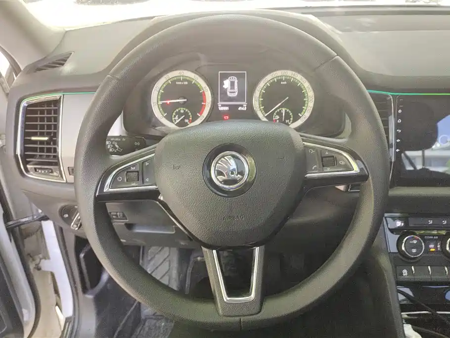Škoda Kodiaq 2017 TSI330 5-seater 2WD Comfort Edition фото 15