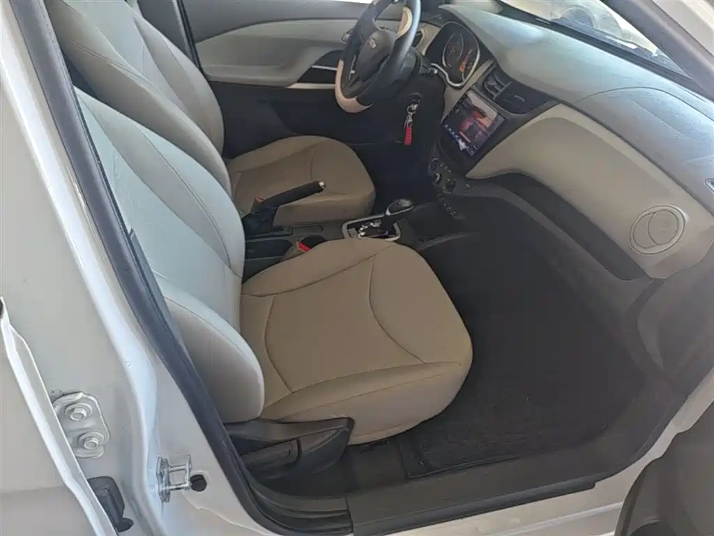 Chevrolet Sail 2015 Sail 3 1.3L AMT Ideal Edition фото 25