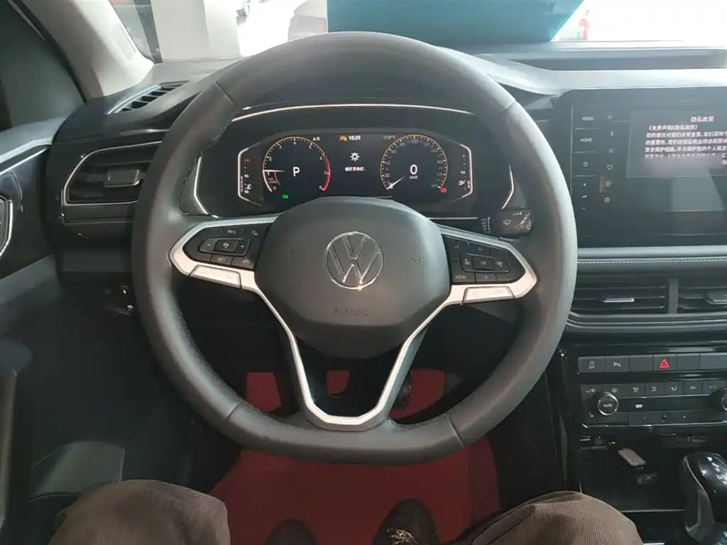Volkswagen Tharu 2025 New Edge 300TSI Enjoyment Edition фото 11