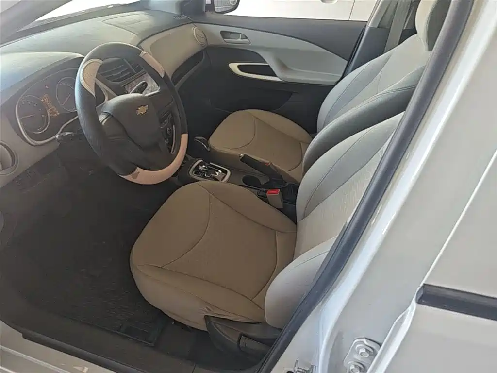 Chevrolet Sail 2015 Sail 3 1.3L AMT Ideal Edition фото 15