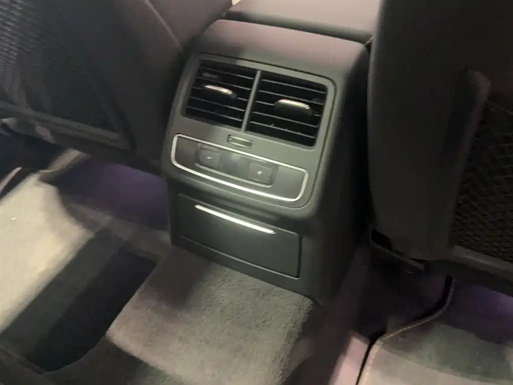 Audi A4L 2024 40 TFSI quattro RS Kit Speed Edition фото 16