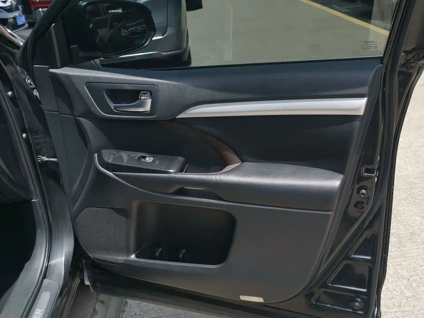 Toyota Highlander 2018 2.0T 4WD Luxury 7-seater China VI фото 5