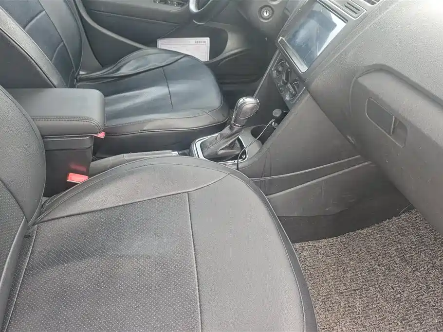Volkswagen Polo 2016 1.6L Automatic Comfort фото 8