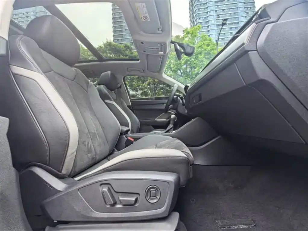 Audi Q3 2022 35 TFSI Fashion Dynamic фото 9