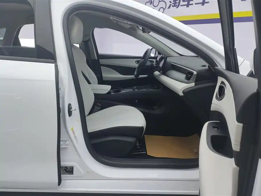 BYD Hai Bao 05 DM-i 2025 DM-i Smart Drive Edition 55KM Luxury фото 8