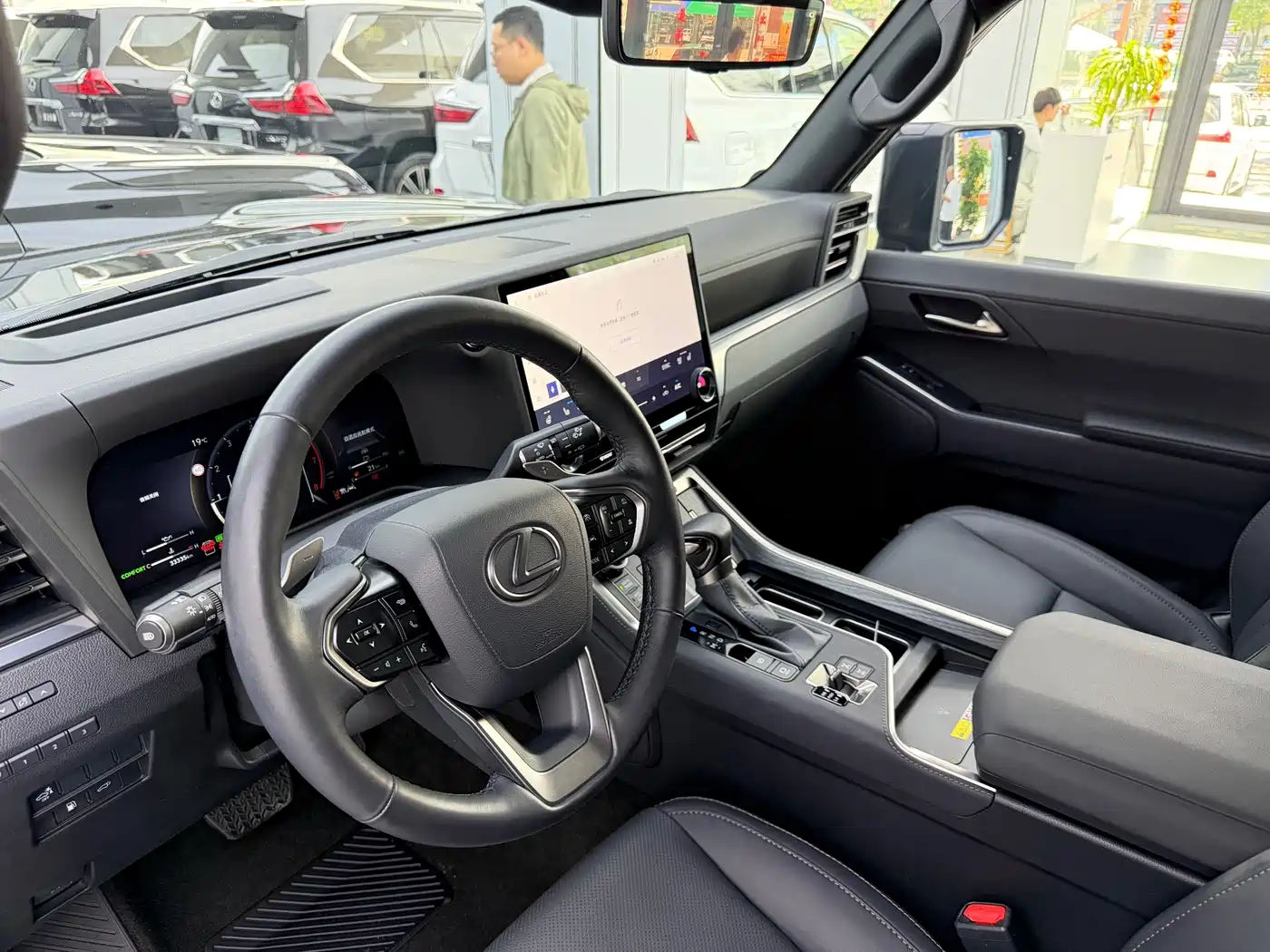 Lexus GX 2024 OVERTRAIL Summit Edition фото 15