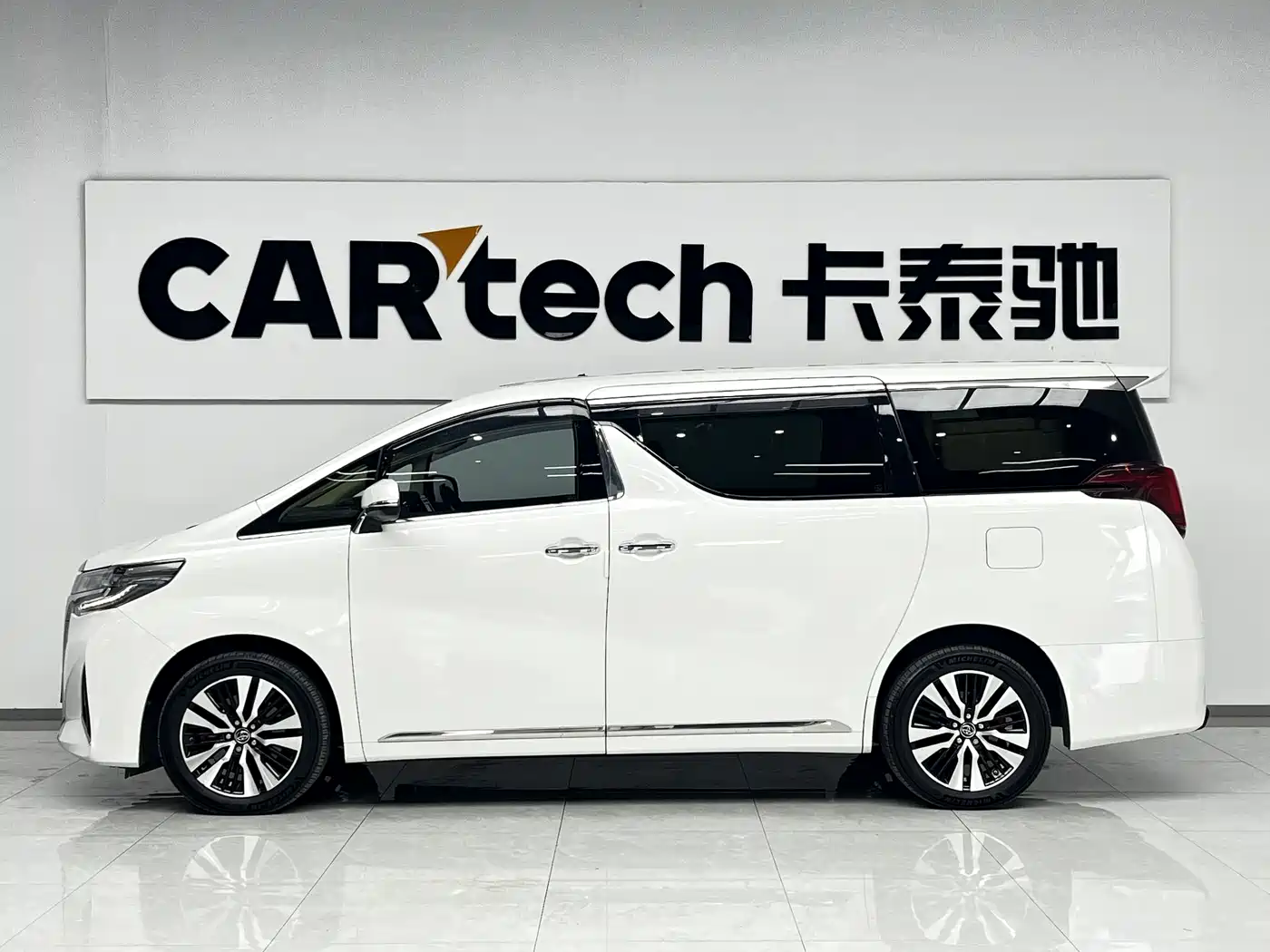 Toyota Alphard 2018 Facelift 3.5L Premium Edition фото 10