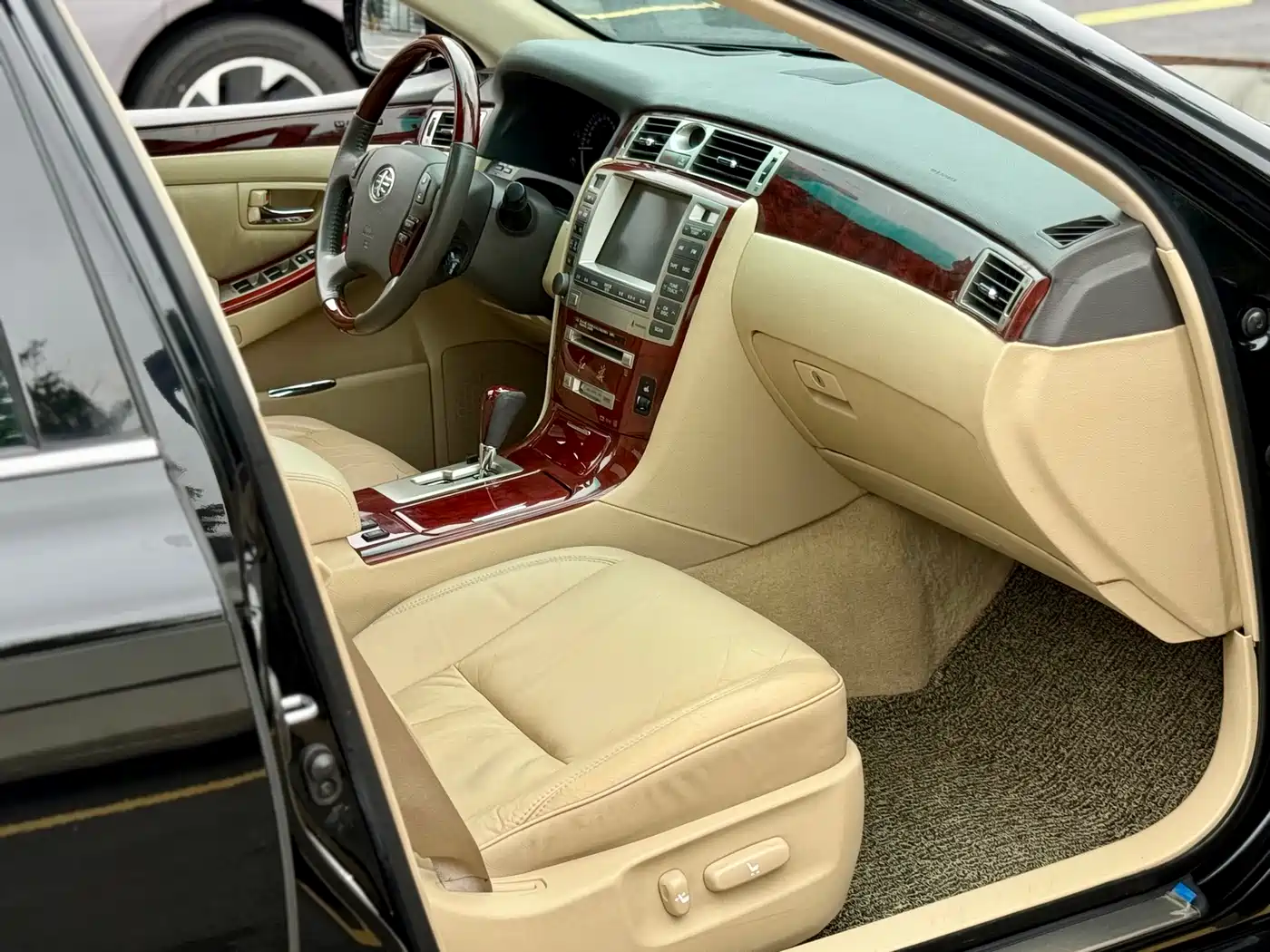 Hongqi Hongqi盛世 2009 3.0L Luxury фото 23