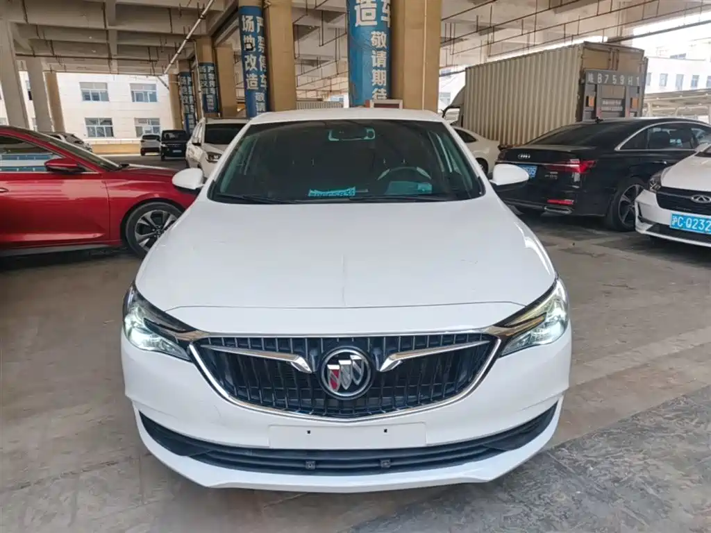 Buick Excelle 2021 Exemplar 1.5L Auto Progressive фото 3