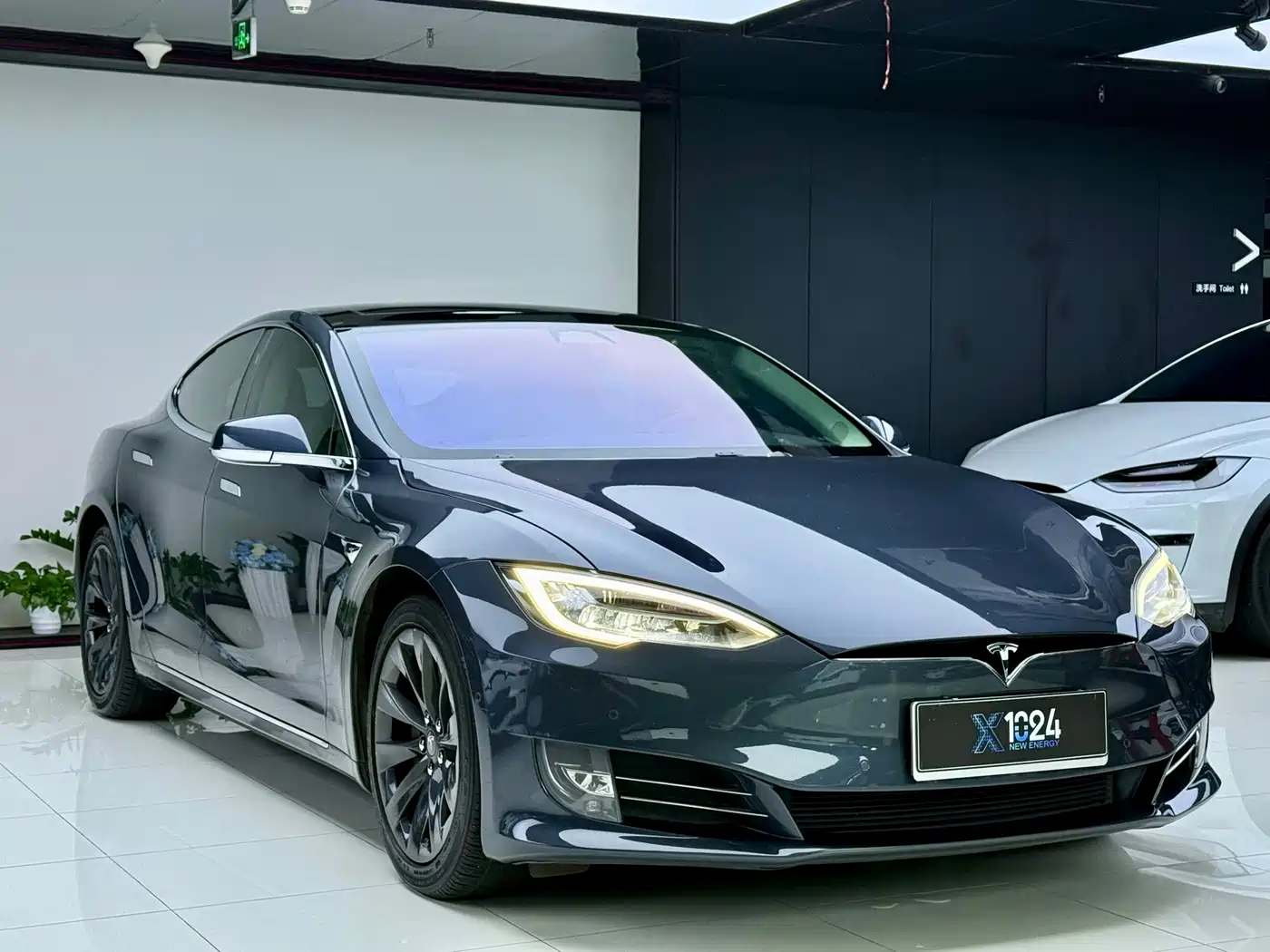 Tesla Model S 2018 2017 Model S 100D Long Range